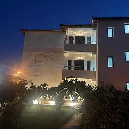 C Plus מלון בראט