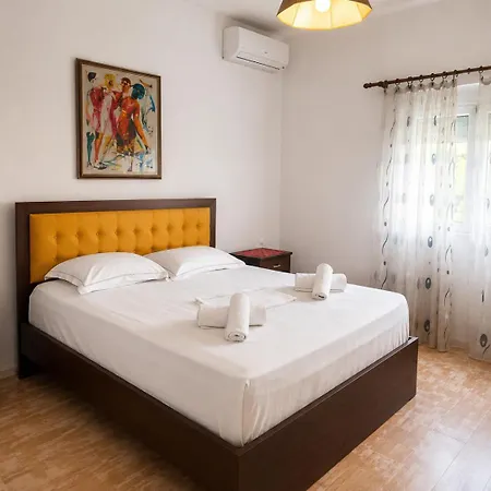 C Plus Hotel *