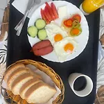 Ξενοδοχείο C Plus *