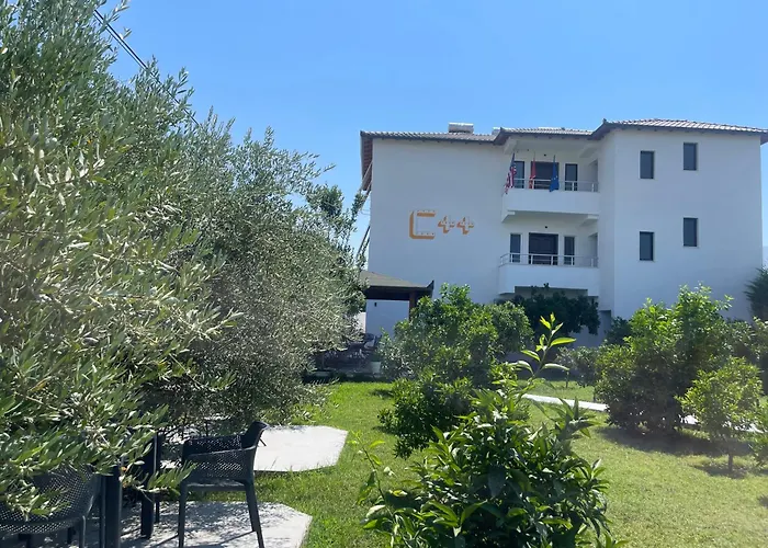 C Plus Ξενοδοχείο